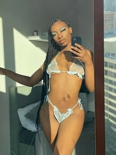 Antoinette2927 Profile image 2